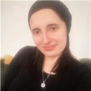 Soy dinámica, investigadora y apasionada por la historia, me encantaría dar clases a adultos, adolescentes y niños